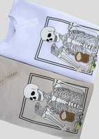 [READY TO SHP] Skeleton Eating Lib (Pumpkin Seeds) Sweatshirts