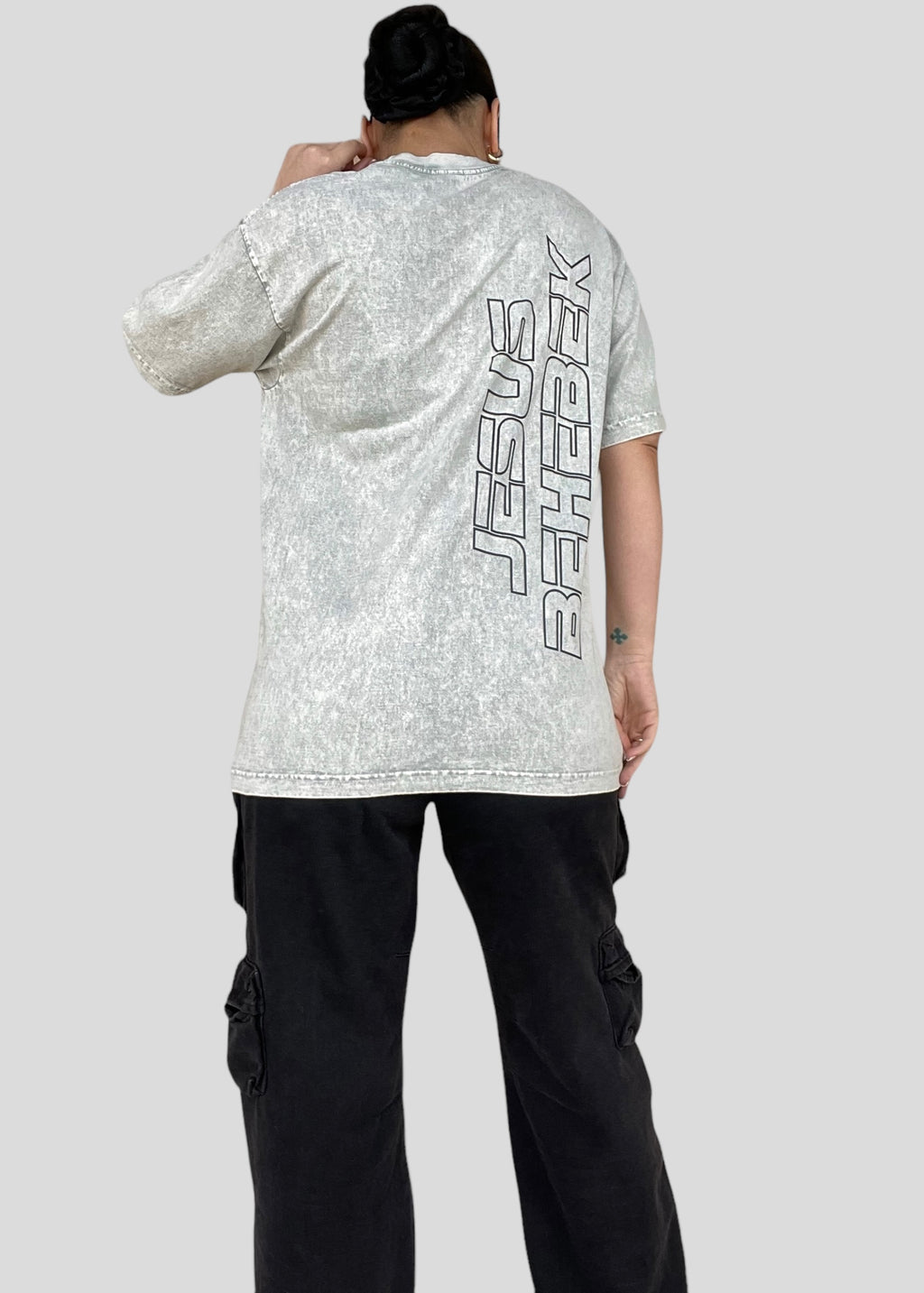 Jesus Behebek [Jesus Loves You] Tees