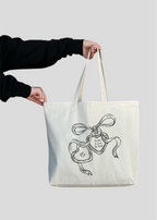 John 3:16 For God So Loved The World Heart Locket Jumbo Tote
